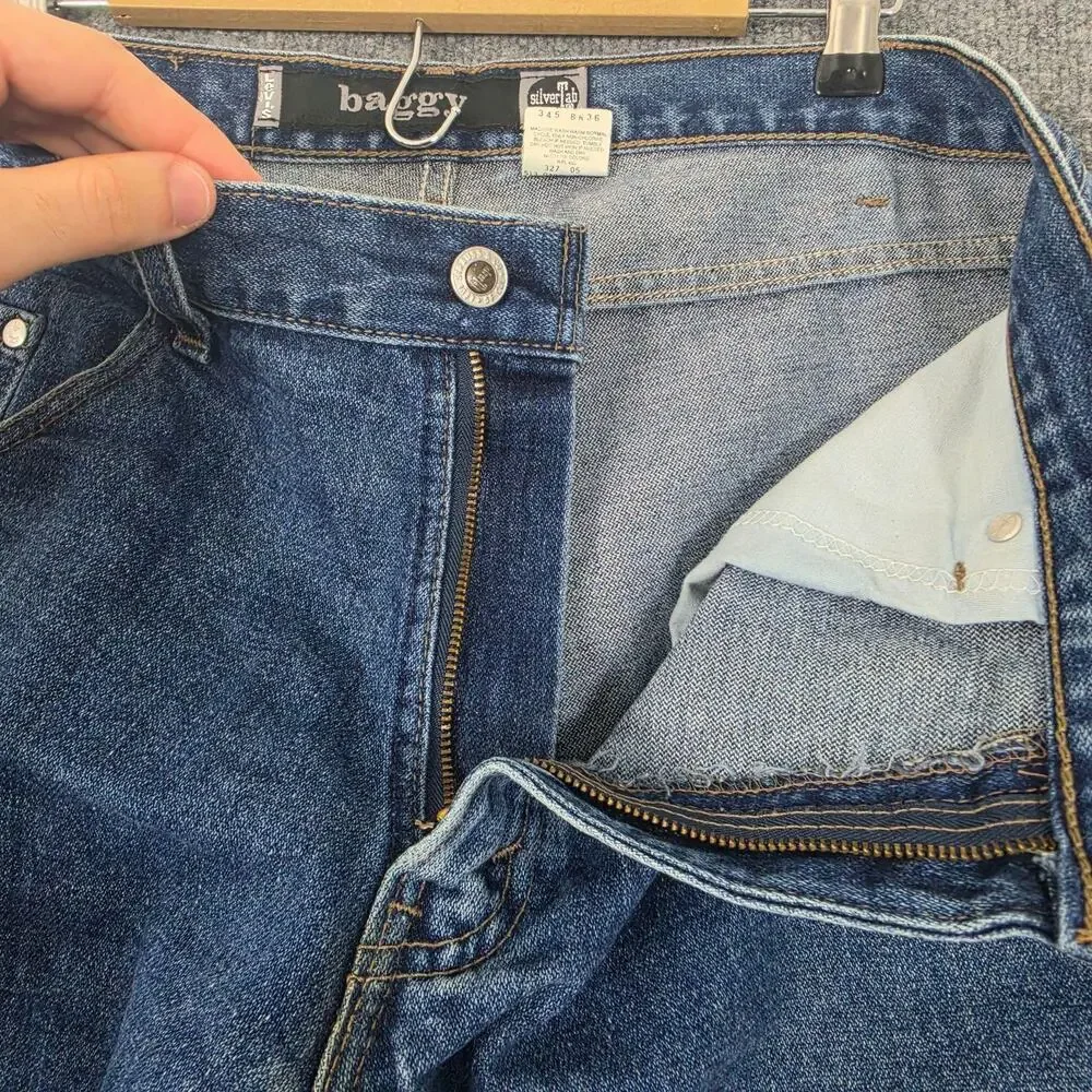 Vintage Levis Jeans Mens 34x30 SilverTab Baggy Relaxed Blue Y2K Made USA 90s